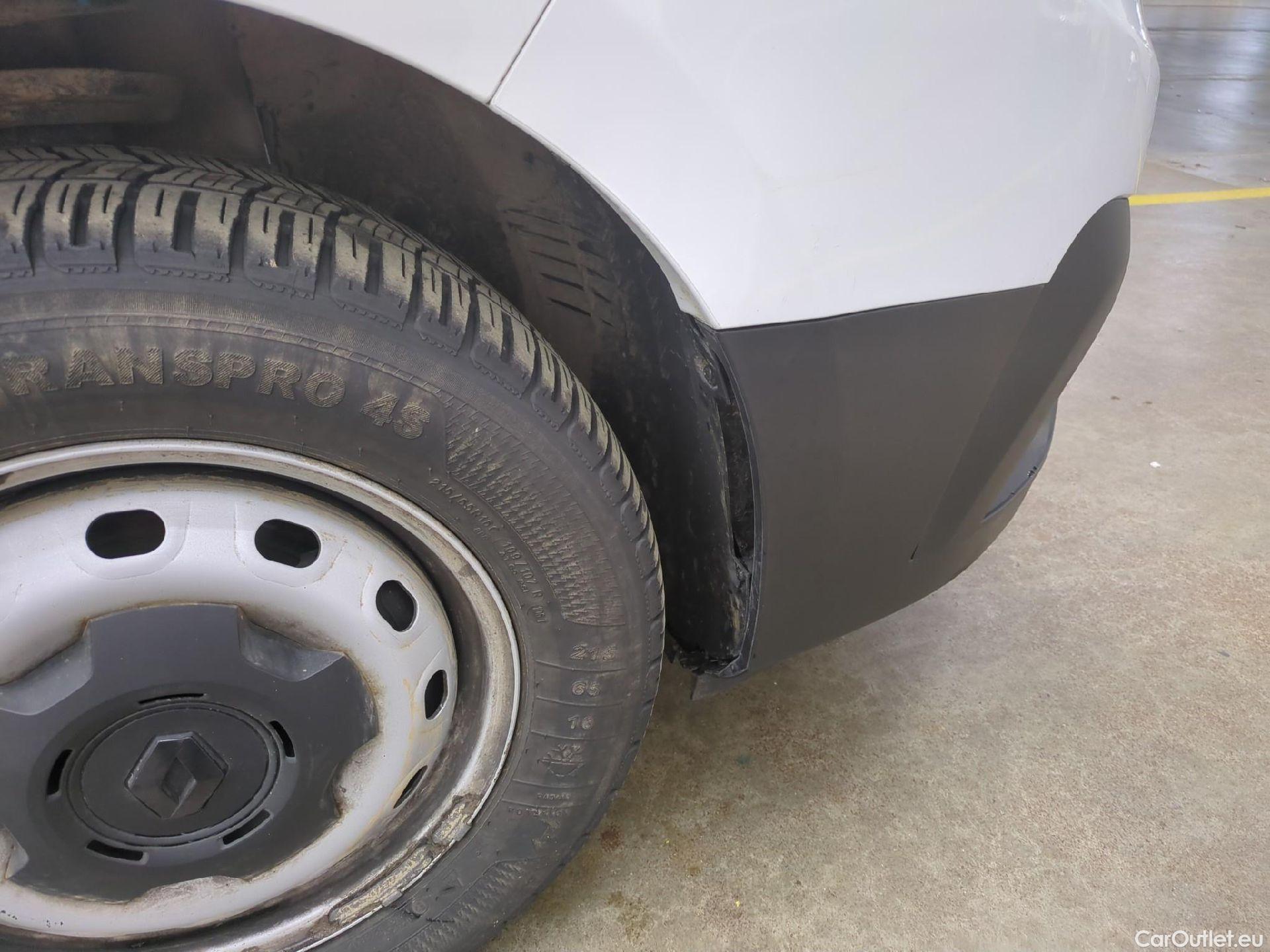  Renault  Trafic  III Fourgon L2H1 3T Confort 2.0 dCi 130CV BVM6 E6d #5