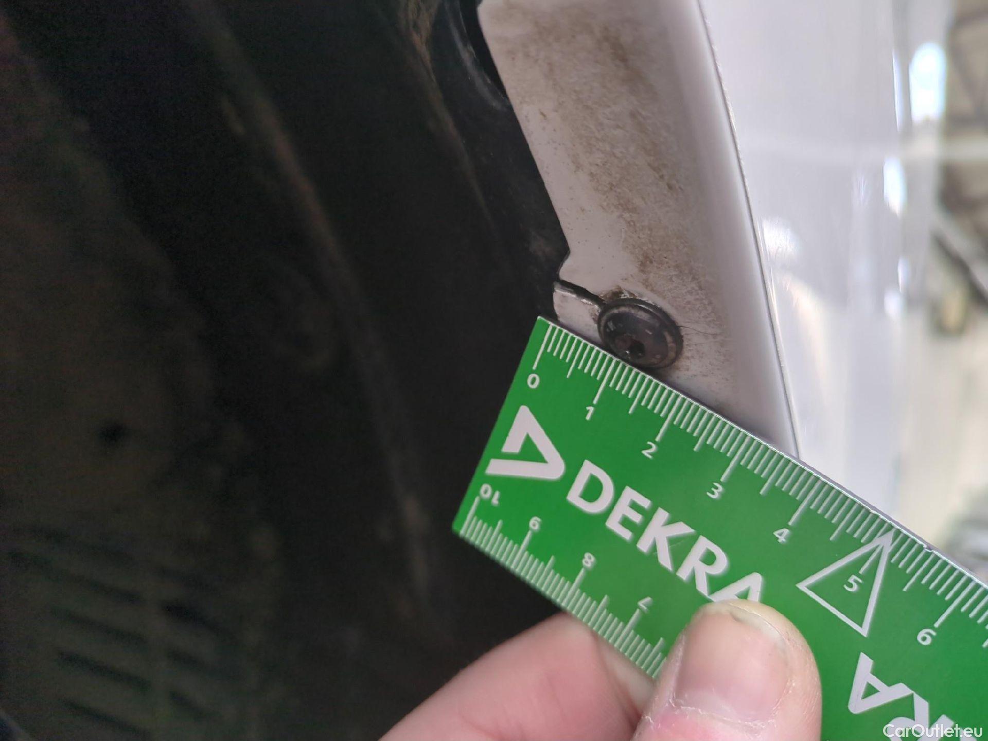  Renault  Trafic  III Fourgon L2H1 3T Confort 2.0 dCi 130CV BVM6 E6d #8