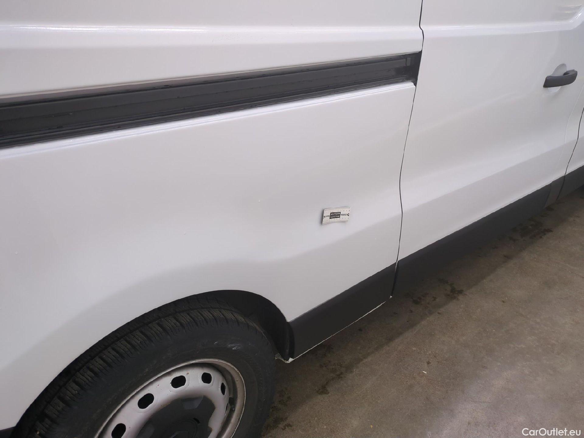  Renault  Trafic  III Fourgon L2H1 3T Confort 2.0 dCi 130CV BVM6 E6d #25