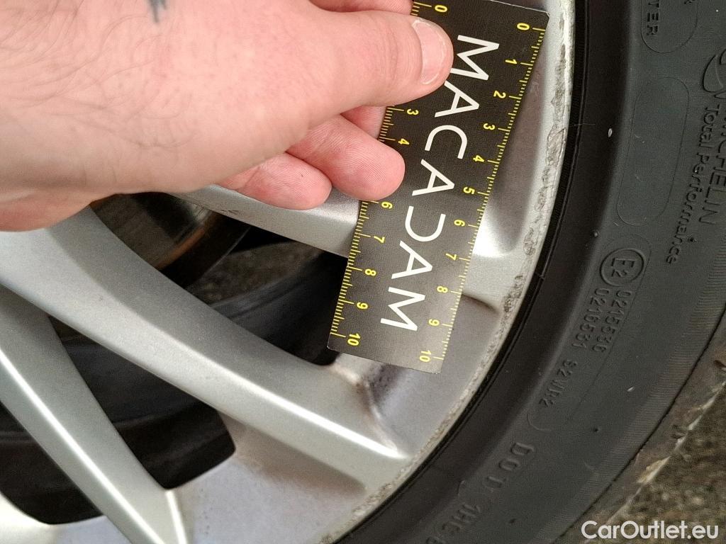  Bmw  Serie 1 Série 1 Berline 116 d Lounge 1.5 115CV BVA7 E6d #18