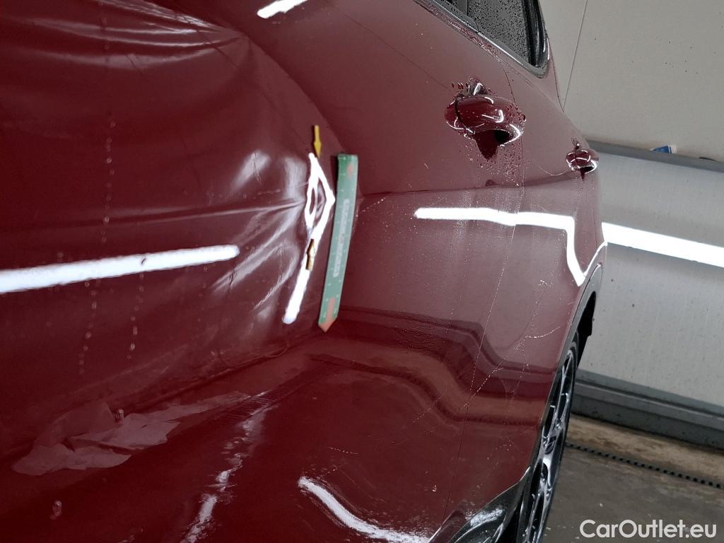  Alfa Romeo  TONALE ALFA ROMEO  / 2022 / 5P / SUV 1.5T Hybrid 160 TCT7 Ed. Speciale(SP) #4