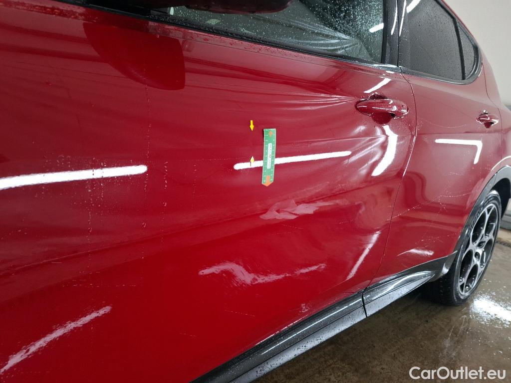  Alfa Romeo  TONALE ALFA ROMEO  / 2022 / 5P / SUV 1.5T Hybrid 160 TCT7 Ed. Speciale(SP) #3