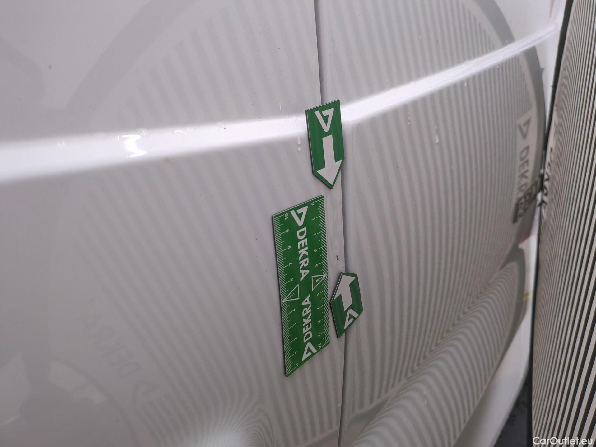  Renault  Trafic  III Fourgon L2H1 3T Confort 2.0 dCi 130CV BVM6 E6d #18