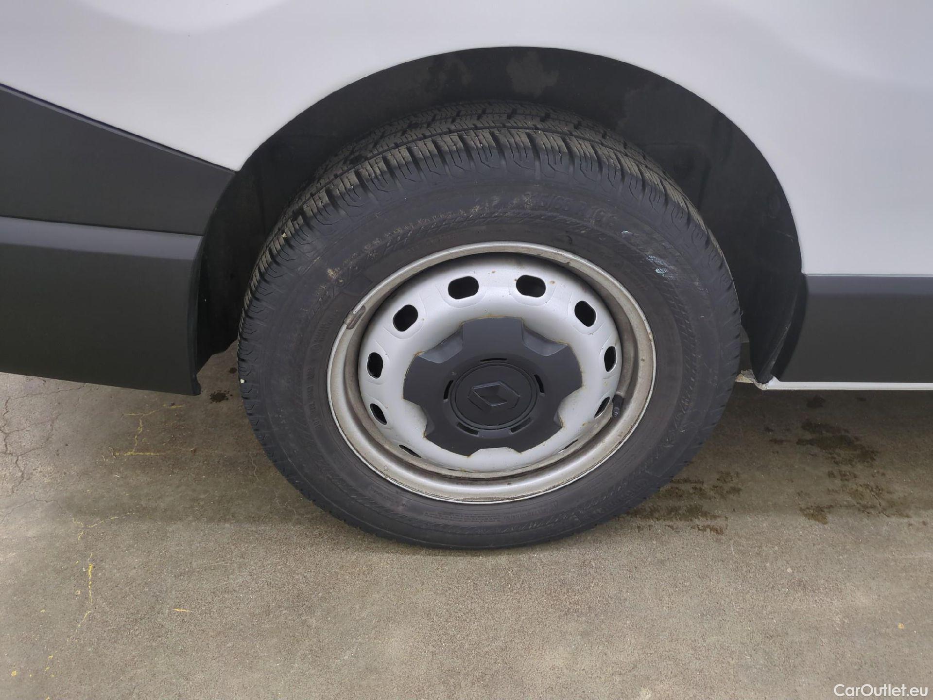  Renault  Trafic  III Fourgon L2H1 3T Confort 2.0 dCi 130CV BVM6 E6d #2