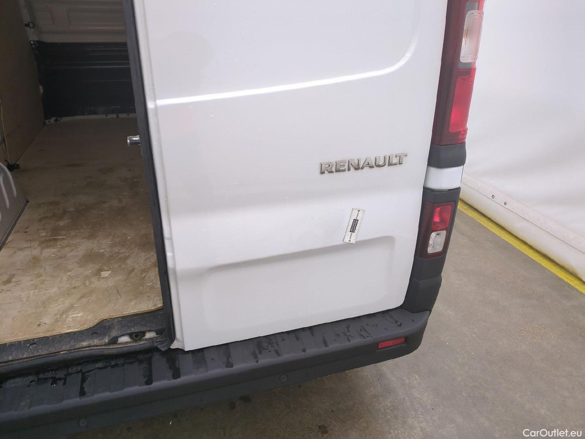  Renault  Trafic  III Fourgon L2H1 3T Confort 2.0 dCi 130CV BVM6 E6d #15