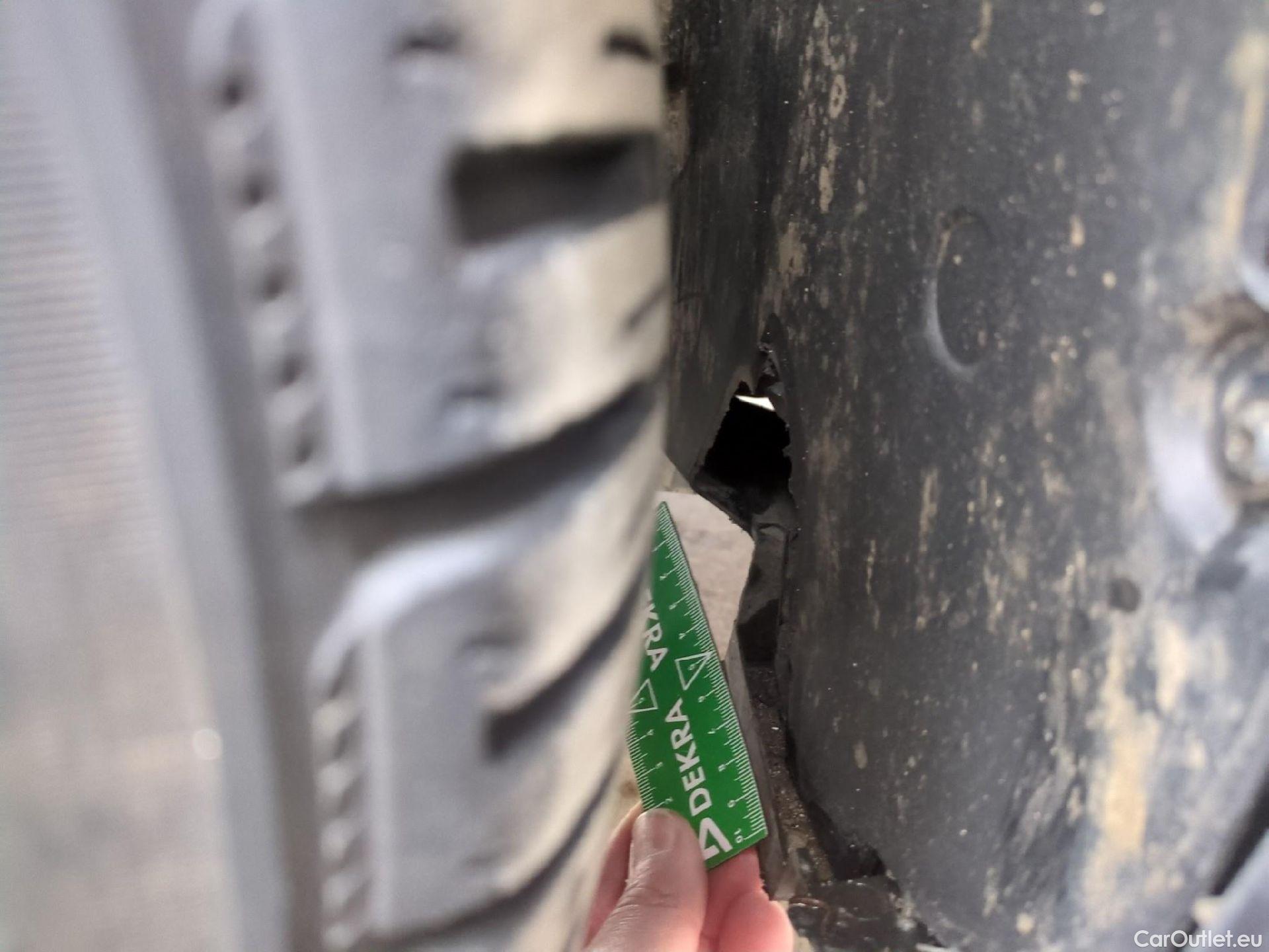  Renault  Trafic  III Fourgon L2H1 3T Confort 2.0 dCi 130CV BVM6 E6d #4