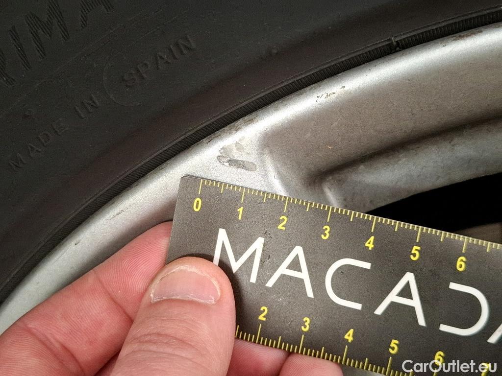  Bmw  Serie 1 Série 1 Berline 116 d Lounge 1.5 115CV BVA7 E6d #9