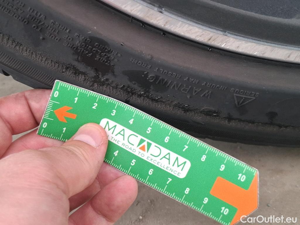  Bmw  Serie 1 BMW Série 1 / 2019 / 5P / Berline 116i DKG7 Business Design #5