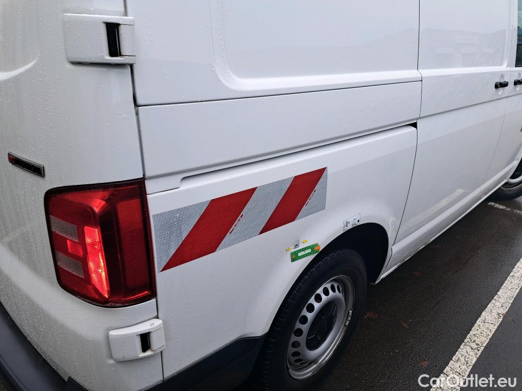  Volkswagen  Transporter T6  Fourgon 4Motion 2.0 TDI 150CV BVM6 E6 #1