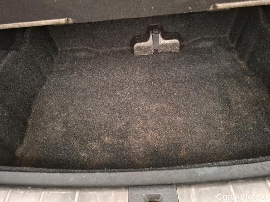  Bmw  X1 Série  sDrive16d xLine 1.5 115CV BVA7 E6d #14