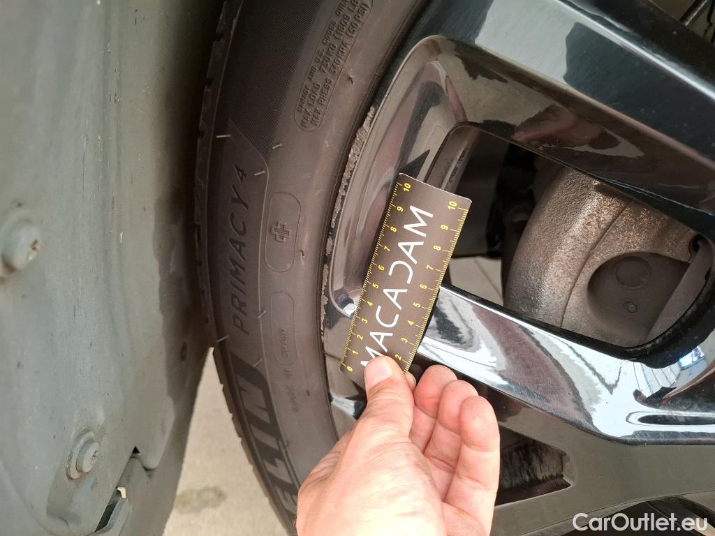  Citroen  C5  Aircross Shine Pack 1.6 PureTech 180CV BVA8 E6d #8