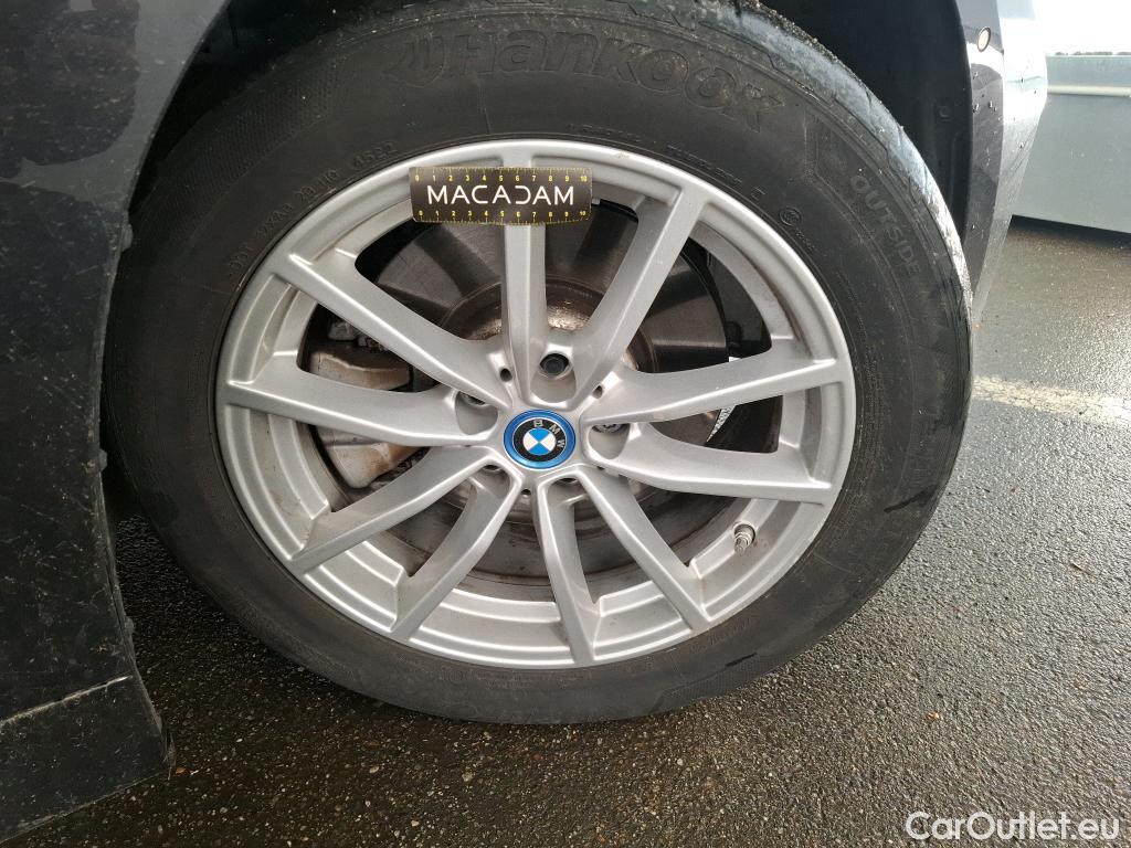  Bmw  Serie 3 BMW Série 3 Touring / 2022 / 5P / Break 320e 204ch Business Design BVA8 Hybride #11