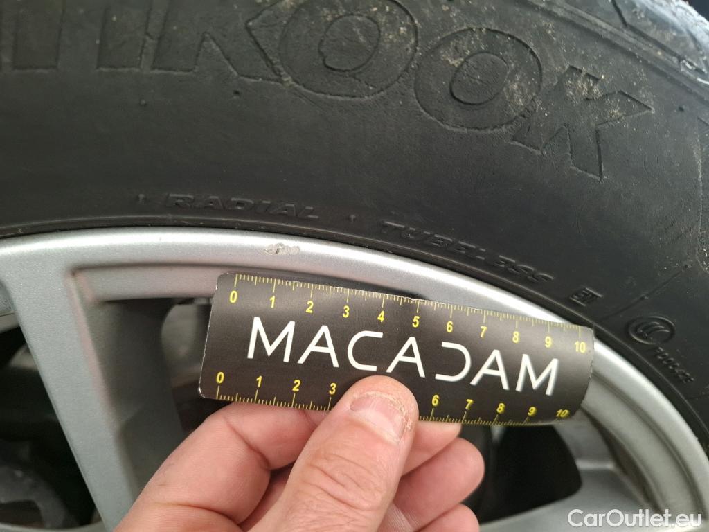  Bmw  Serie 3 BMW Série 3 Touring / 2022 / 5P / Break 320e 204ch Business Design BVA8 Hybride #13