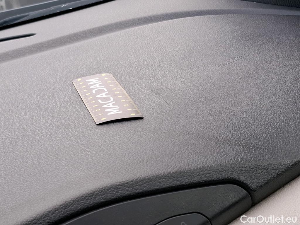  Nissan  Micra NISSAN  / 2016 / 5P / Berline IG-T 100 Business Edition #2