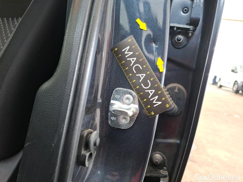  Nissan  Micra NISSAN  / 2016 / 5P / Berline IG-T 100 Business Edition #11