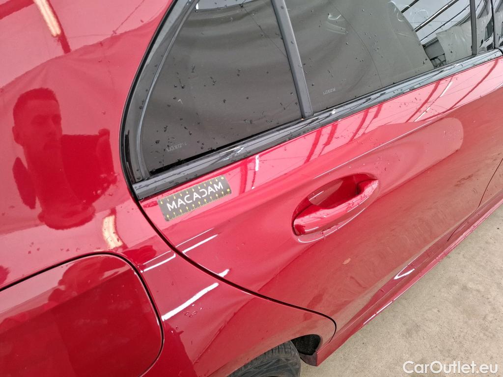  Mercedes  A-Klasse MERCEDES-BENZ Classe A Compact / 2018 / 5P / Berline A 250 e AMG Line 8G-DCT #25