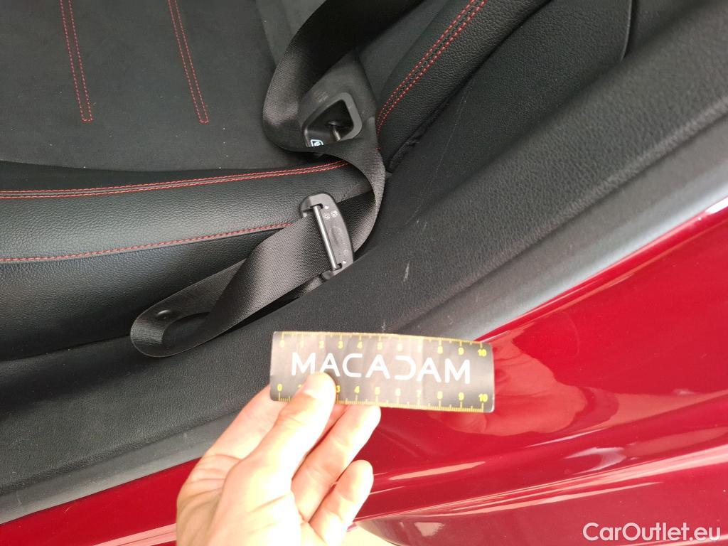  Mercedes  A-Klasse MERCEDES-BENZ Classe A Compact / 2018 / 5P / Berline A 250 e AMG Line 8G-DCT #1