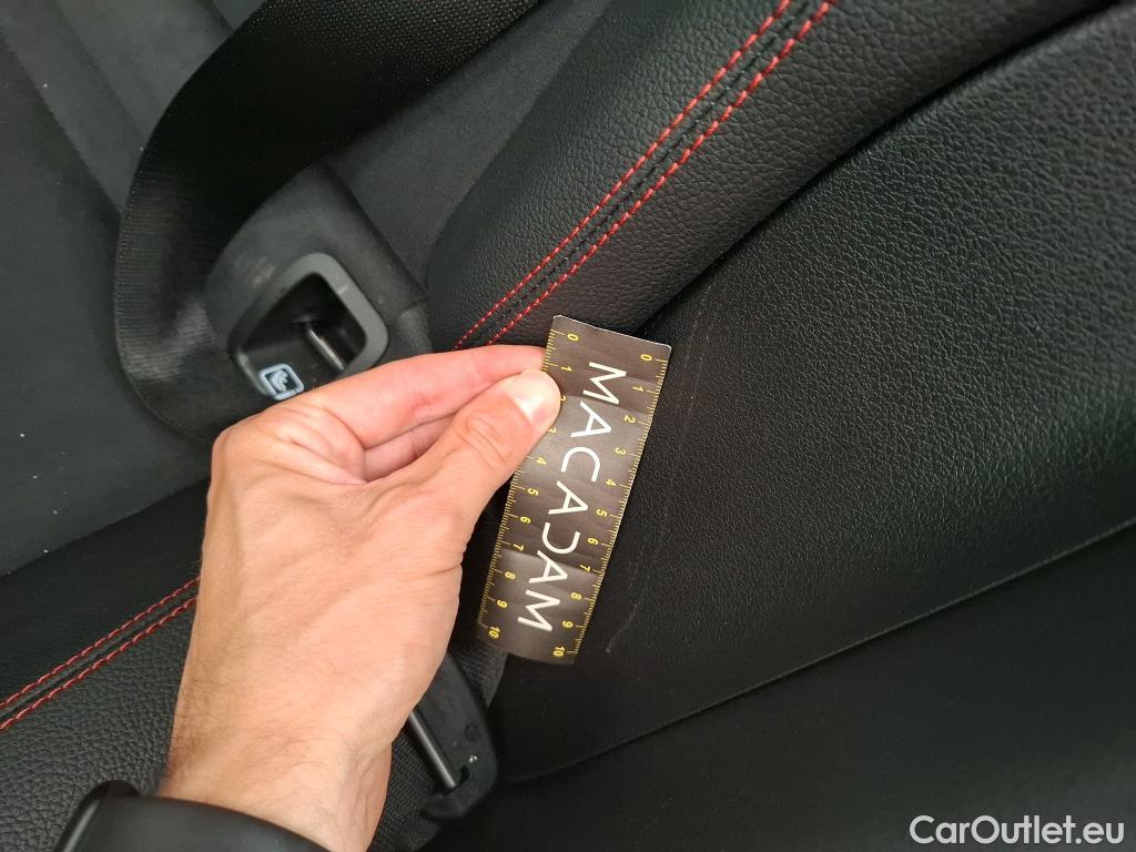  Mercedes  A-Klasse MERCEDES-BENZ Classe A Compact / 2018 / 5P / Berline A 250 e AMG Line 8G-DCT #3