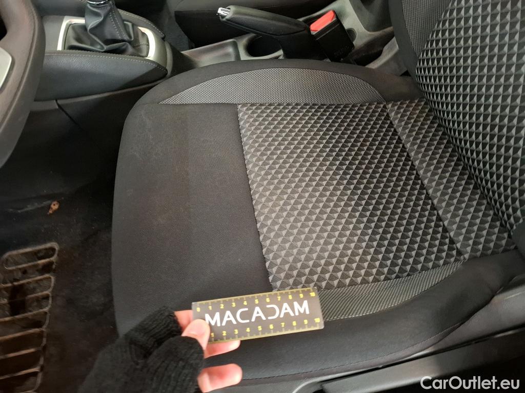  Nissan  Micra NISSAN  / 2016 / 5P / Berline IG-T 100 Business Edition #20