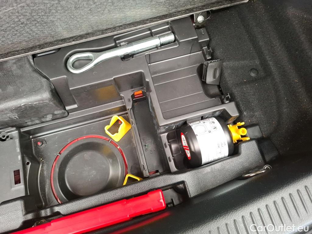  Mercedes  A-Klasse MERCEDES-BENZ Classe A Compact / 2018 / 5P / Berline A 250 e AMG Line 8G-DCT #8