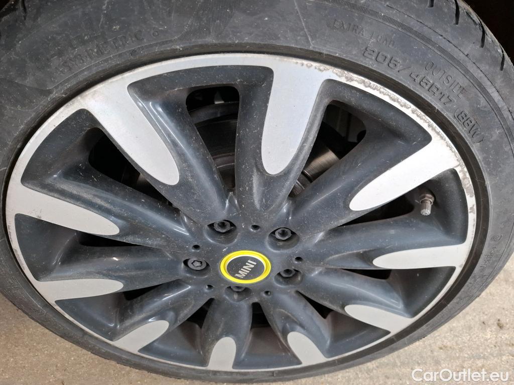  Mini  Mini   / 2014 / 3P / Berline Cooper SE Finition Yours 184 ch BVA #16