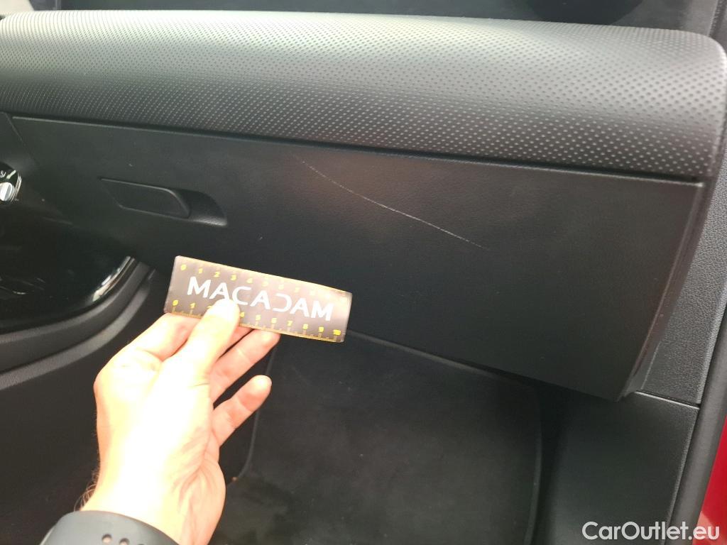  Mercedes  A-Klasse MERCEDES-BENZ Classe A Compact / 2018 / 5P / Berline A 250 e AMG Line 8G-DCT #6