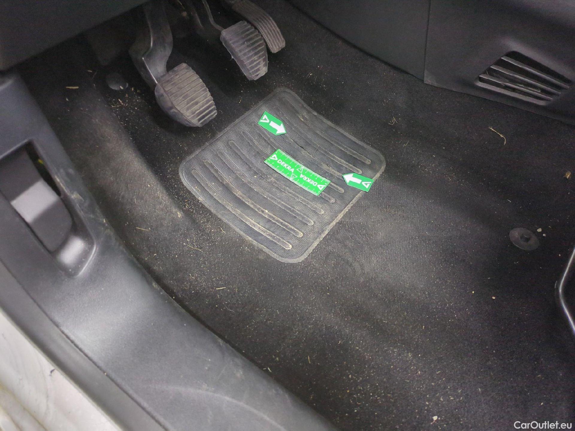  Peugeot  208  Active Business 1.2 80CV BVM5 E6dT #2