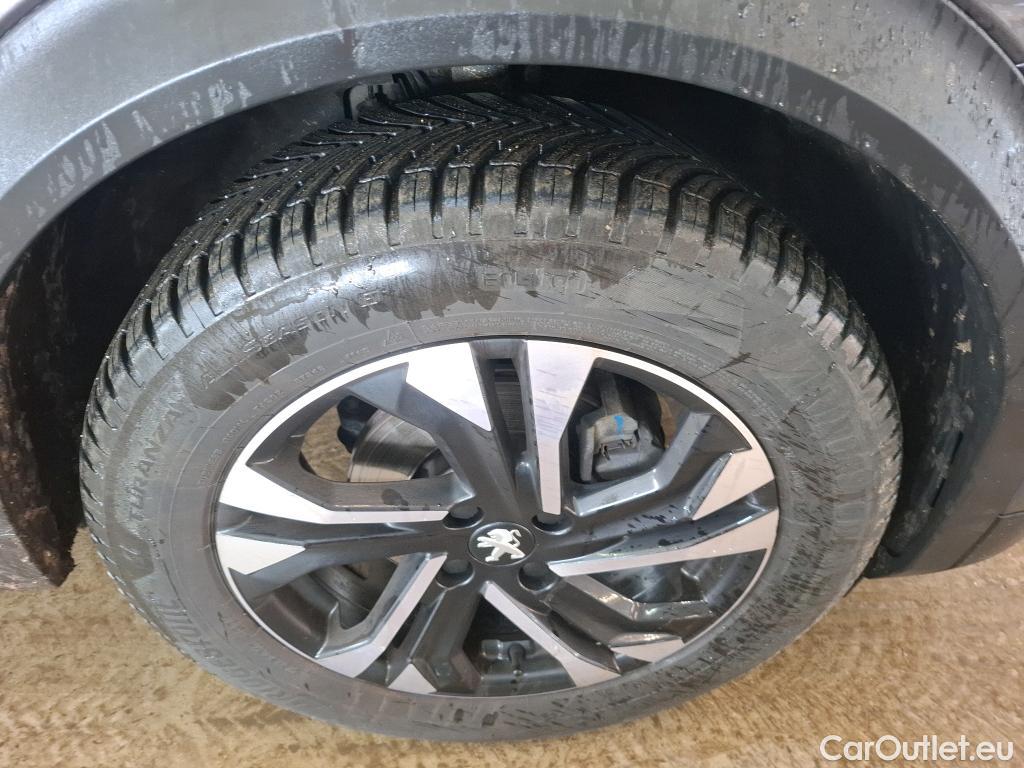  Peugeot  2008  Allure Business 1.2 PureTech 130CV BVM6 E6d #24