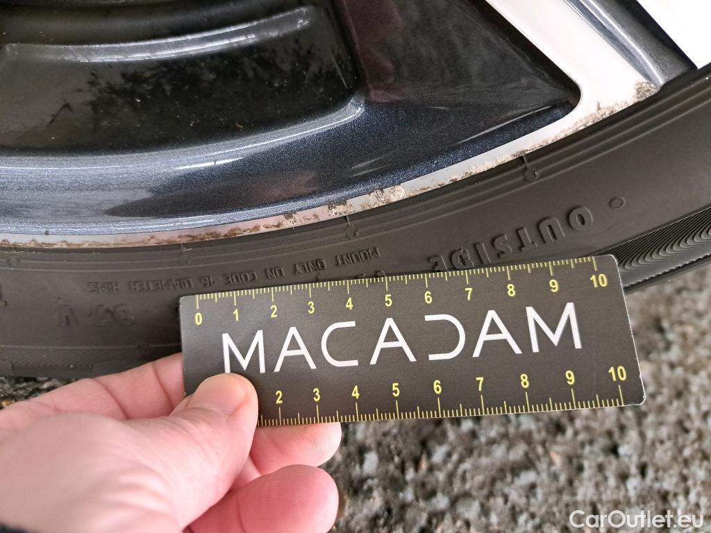  Peugeot  208  Allure Pack 1.2 PureTech 100CV BVA8 E6d #6