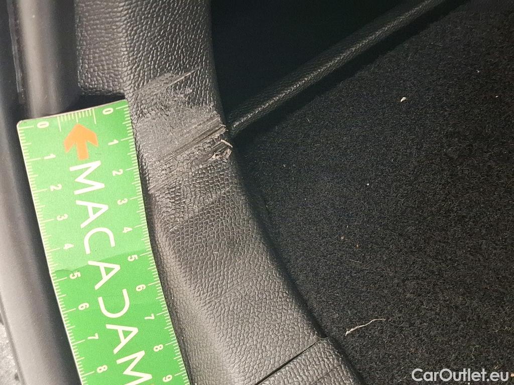  Peugeot  2008  Allure 1.5 HDi 130CV BVA8 E6d #18