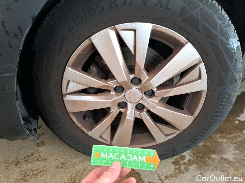  Peugeot  5008  Active Pack 1.2 PureTech 130CV BVA8 7 Sieges E6d #20