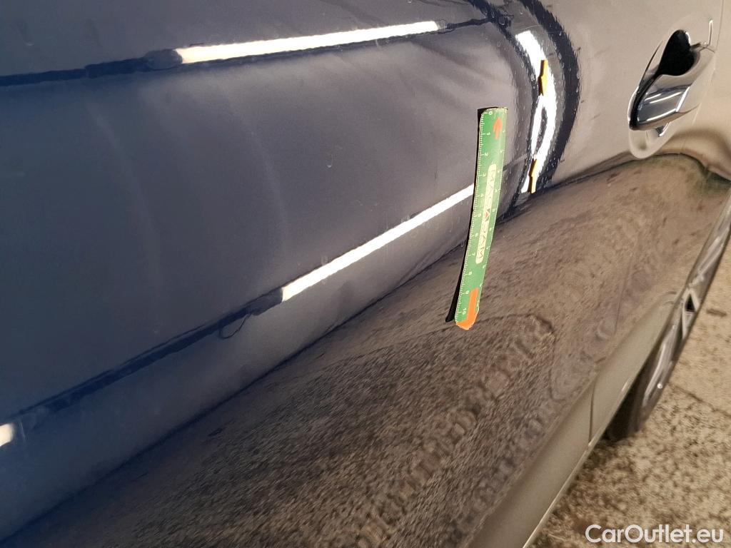  Renault  Kadjar RENAULT  / 2018 / 5P / Crossover Intens TCe 160 FAP #9