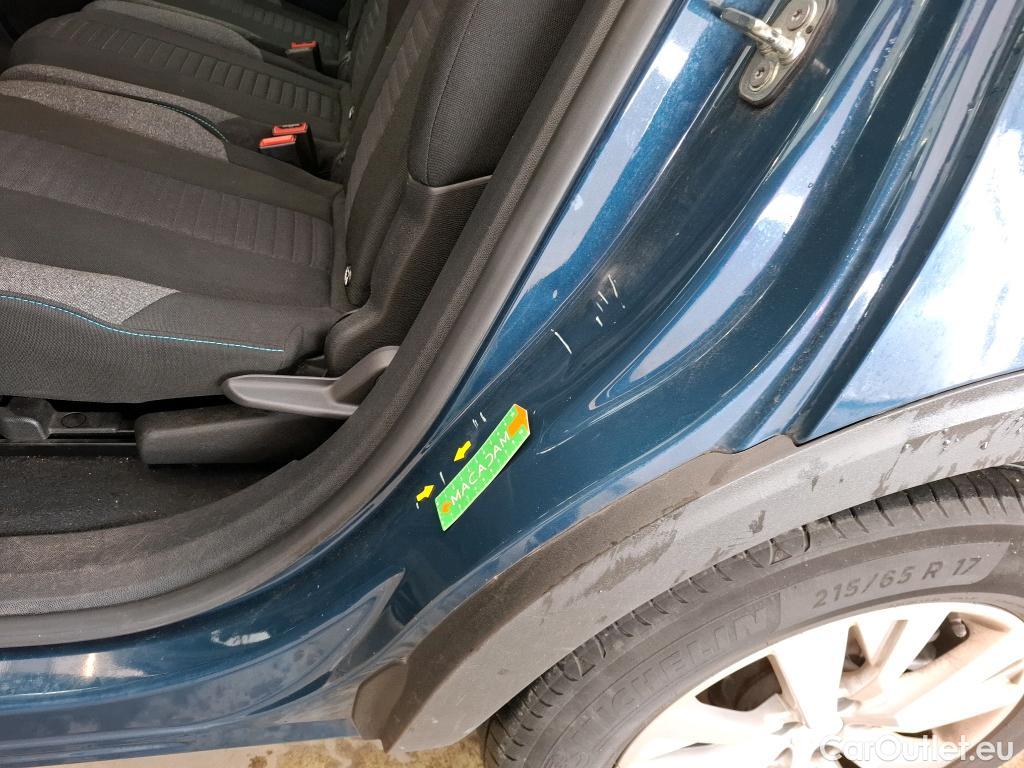  Peugeot  5008  Active Pack 1.2 PureTech 130CV BVA8 7 Sieges E6d #1