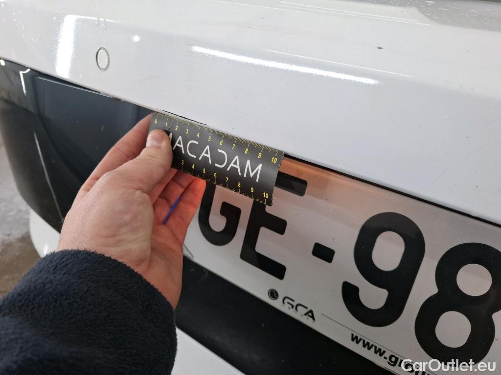  Toyota  Corolla TOYOTA  / 2018 / 5P / Berline Hybride 122h Dynamic Business Beyond Zer #18