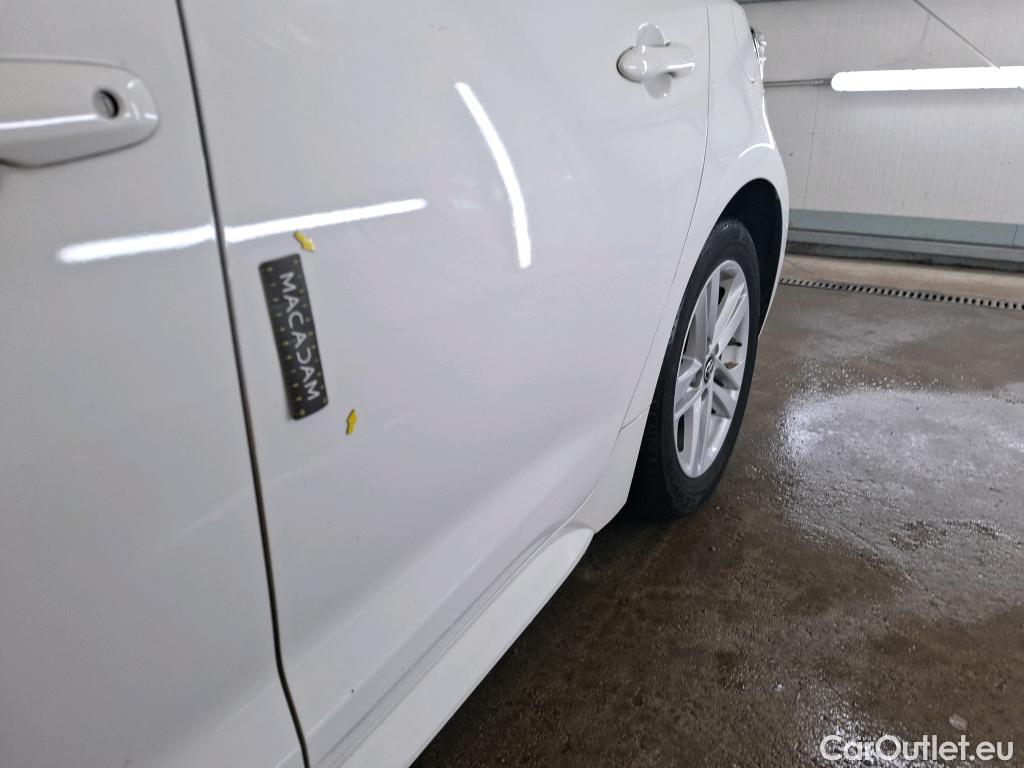  Toyota  Corolla TOYOTA  / 2018 / 5P / Berline Hybride 122h Dynamic Business Beyond Zer #8