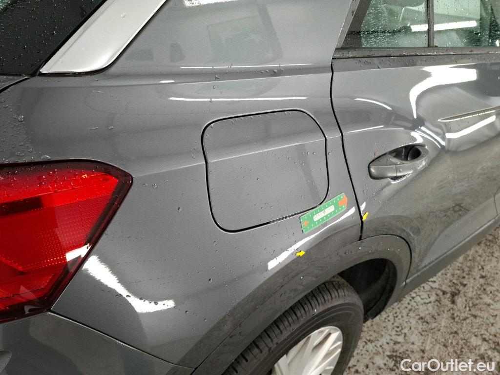  Volkswagen  T-ROC VOLKSWAGEN  / 2017 / 5P / SUV 1.0 TSI 115 LOUNGE #3