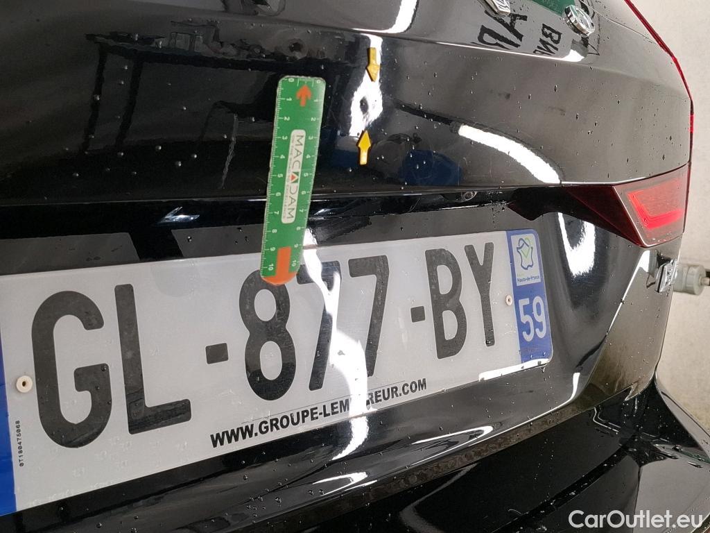  Volvo  V60 VOLVO  / 2018 / 5P / Break B4 197 Geartronic 8 Plus #20