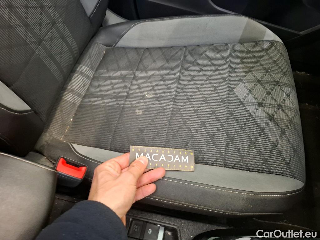  Volkswagen  T-ROC  R-Line 1.5 TSI 150CV BVA7 E6d #28