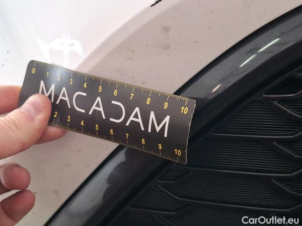  Toyota  Corolla TOYOTA  / 2018 / 5P / Berline Hybride 122h Dynamic Business Beyond Zer #3