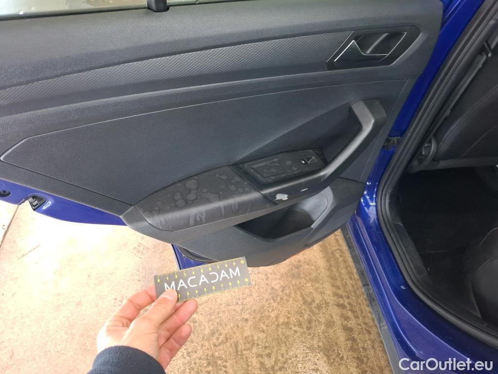  Volkswagen  T-ROC  R-Line 1.5 TSI 150CV BVA7 E6d #5