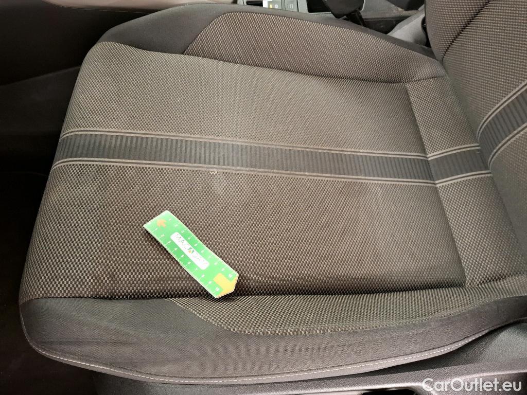  Volkswagen  T-ROC VOLKSWAGEN  / 2017 / 5P / SUV 1.0 TSI 115 LOUNGE #13