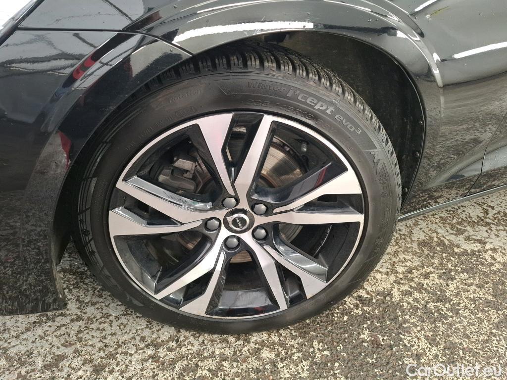  Volvo  V60 VOLVO  / 2018 / 5P / Break B4 197 Geartronic 8 Plus #7
