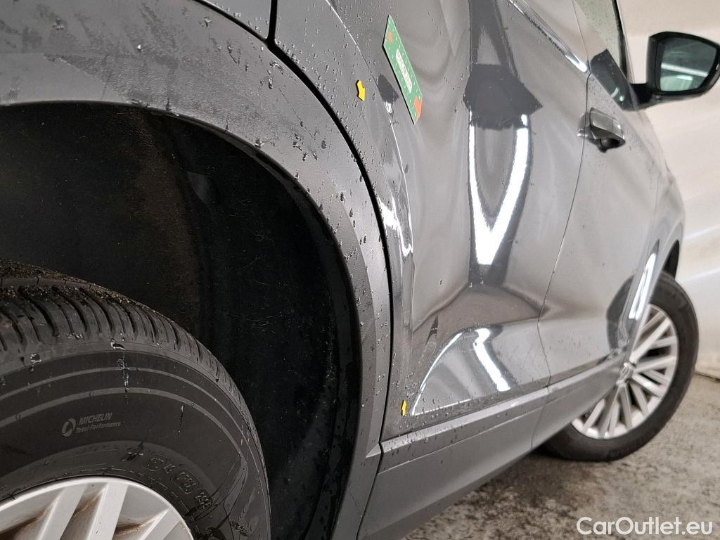  Volkswagen  T-ROC VOLKSWAGEN  / 2017 / 5P / SUV 1.0 TSI 115 LOUNGE #2