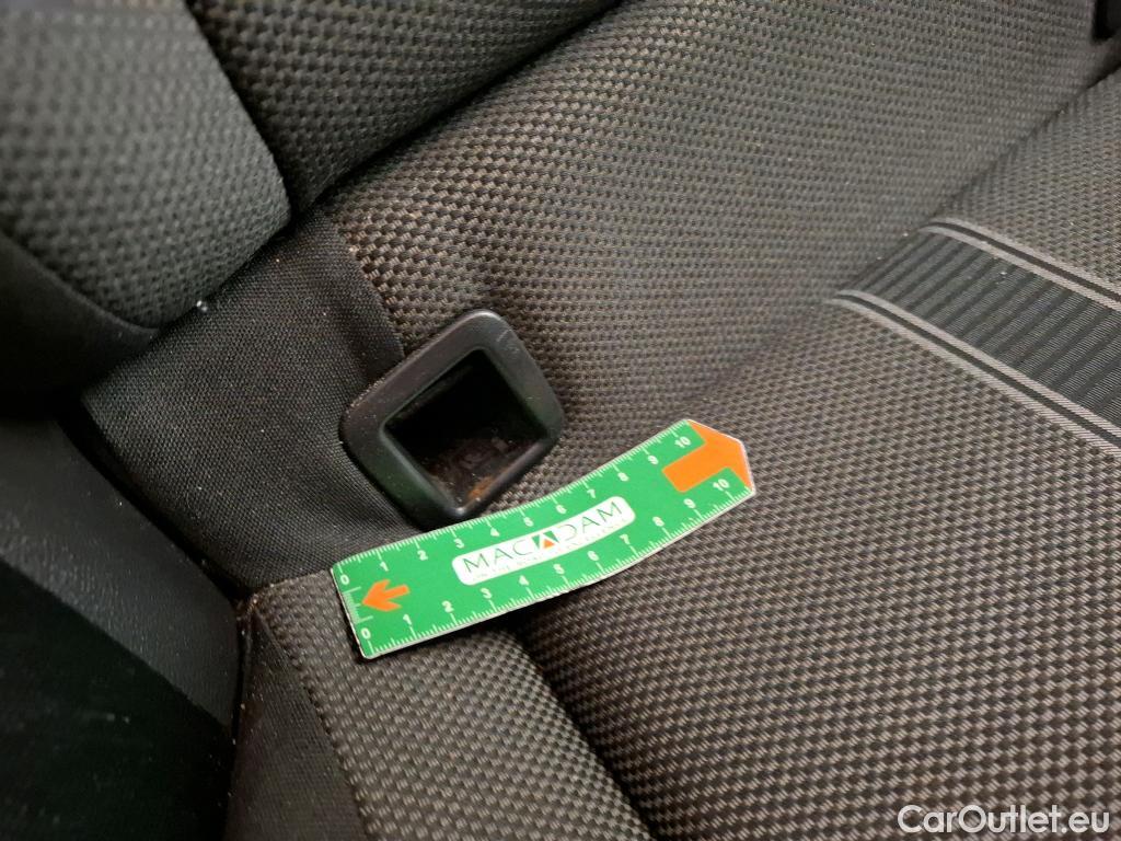  Volkswagen  T-ROC VOLKSWAGEN  / 2017 / 5P / SUV 1.0 TSI 115 LOUNGE #17