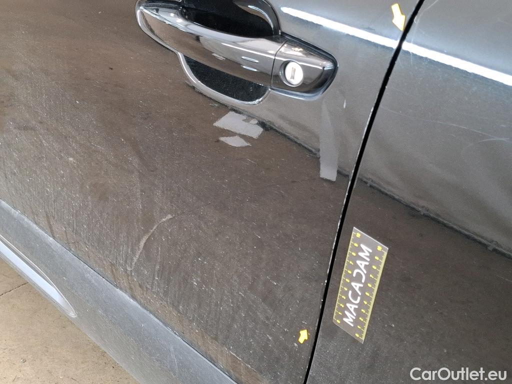  Citroen  C4 CITROEN  X / 2022 / 4P / Berline PureTech 130 S&S EAT8 Shine #7