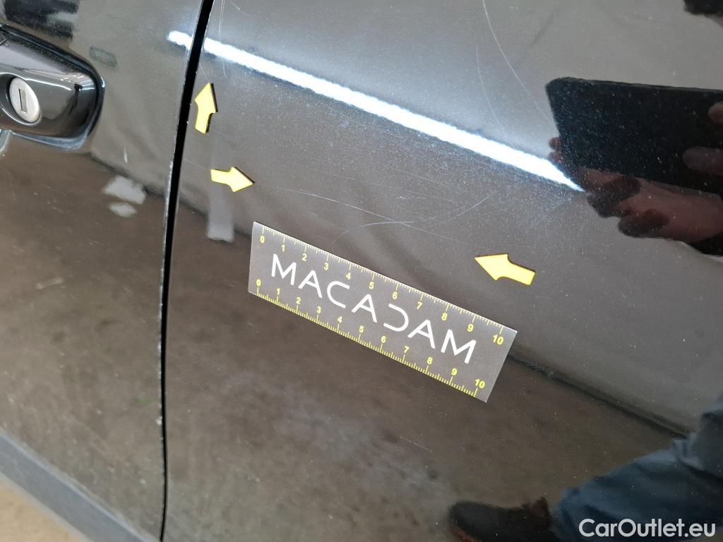  Citroen  C4 CITROEN  X / 2022 / 4P / Berline PureTech 130 S&S EAT8 Shine #5