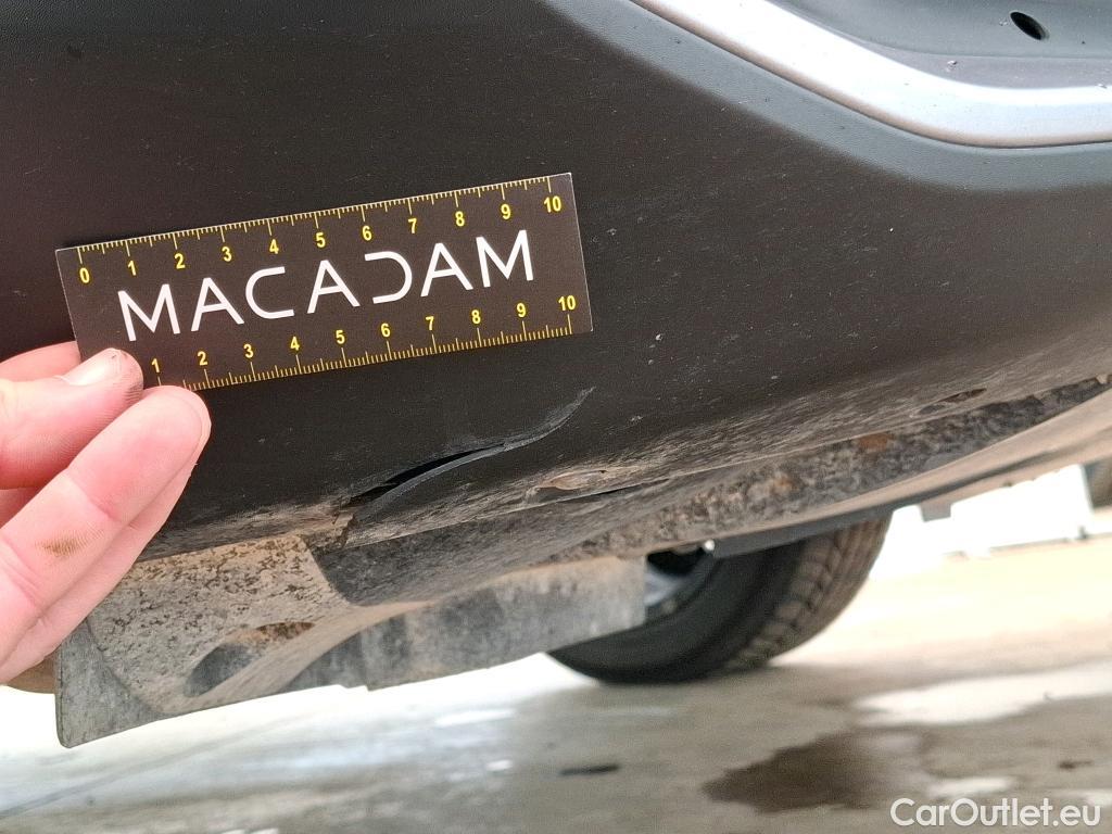  Citroen  C4 CITROEN  X / 2022 / 4P / Berline PureTech 130 S&S EAT8 Shine #9