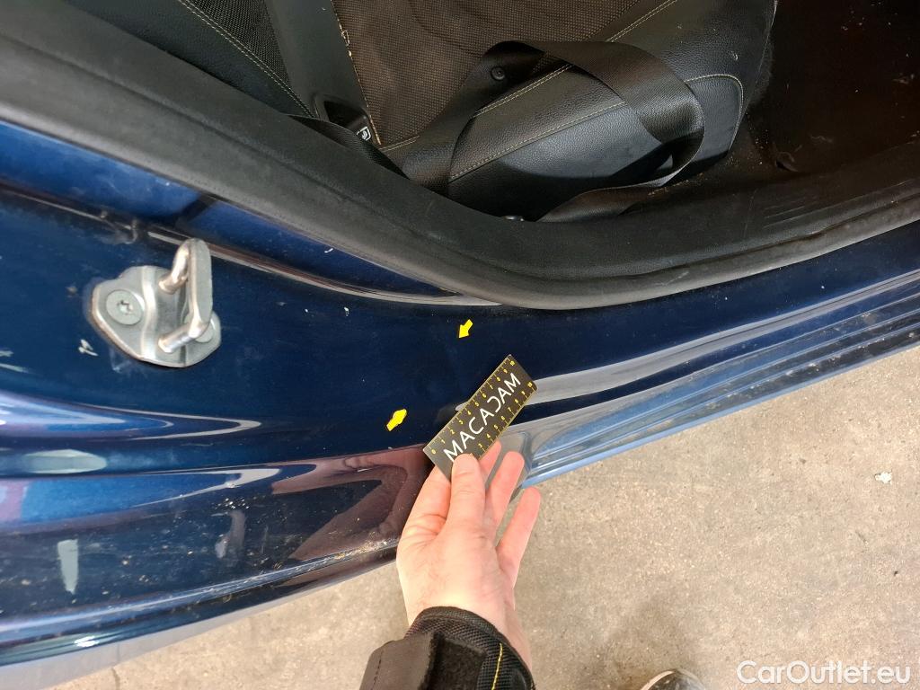  Mercedes  A-Klasse MERCEDES-BENZ Classe A Compact / 2018 / 5P / Berline A 250 e Business Line 8G-DCT #22