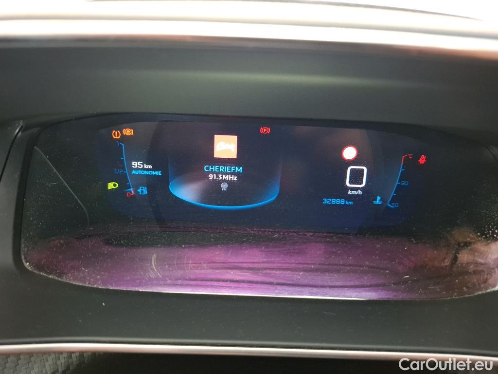  Peugeot  208  Allure Business 1.2 PureTech 100CV BVM6 E6d #32