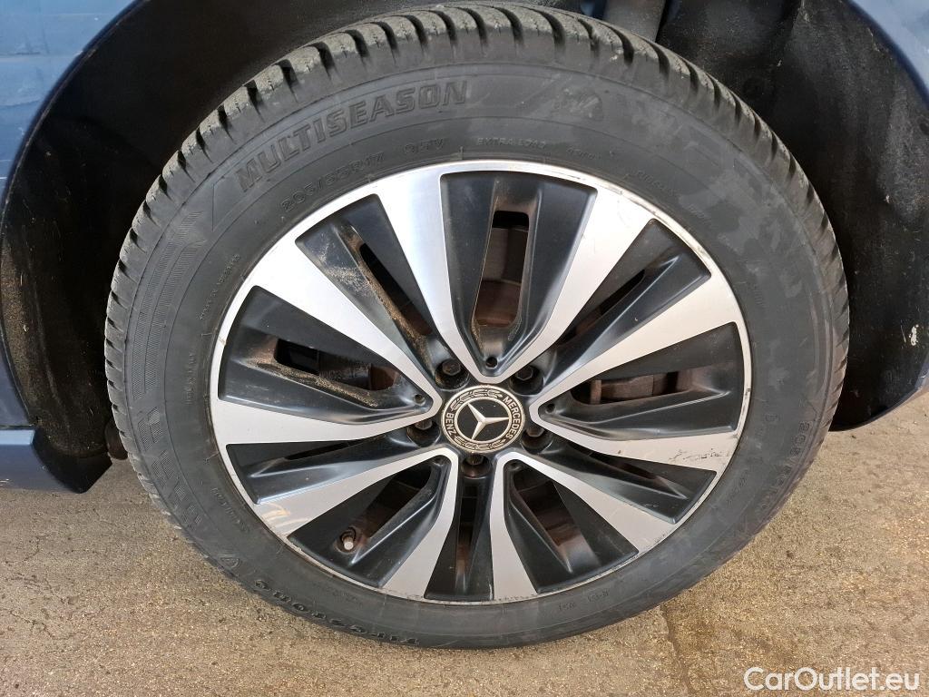  Mercedes  A-Klasse MERCEDES-BENZ Classe A Compact / 2018 / 5P / Berline A 250 e Business Line 8G-DCT #29